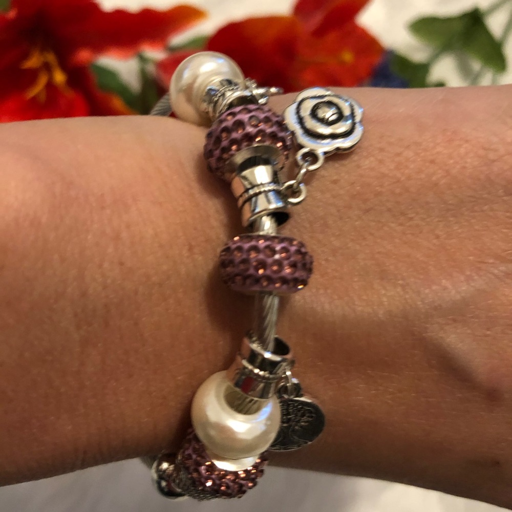 Women’s bracelet